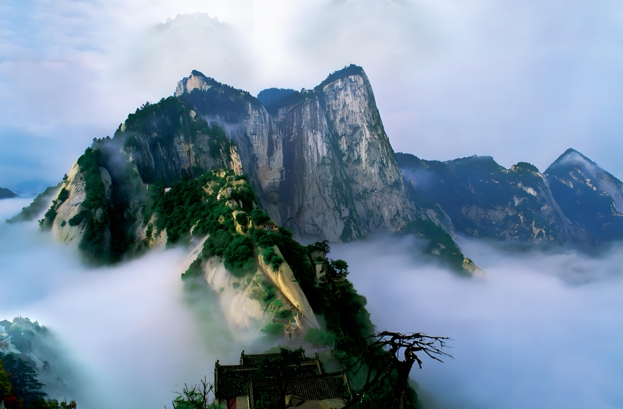 Huashan Mountain Day Tour