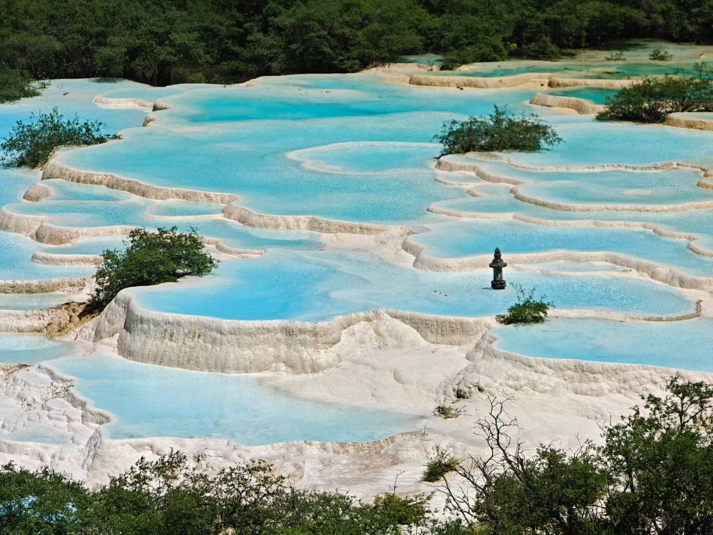 Jiuzhaigou & Huanglong 3-Day Tour