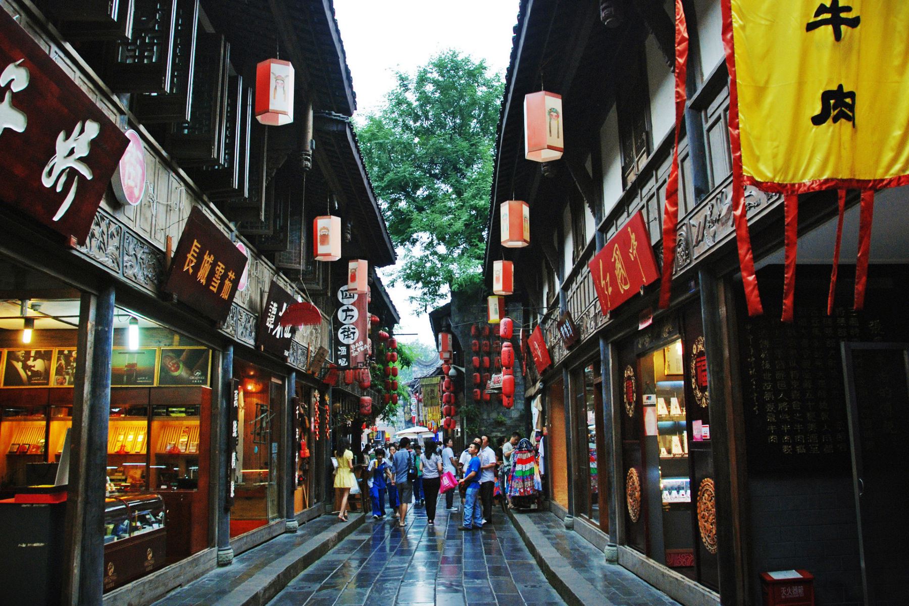Wuhou Shrine, Jinli, Wenshu Monastery & Wenshufang Day Tour