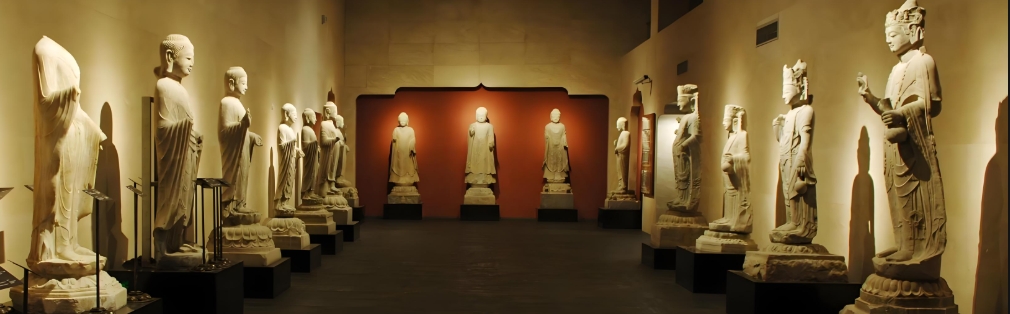 Xi’an Stele Forest Museum, Ming City Wall, Hui Ethnic Street & Bell and Drum Tower Square Day Tour